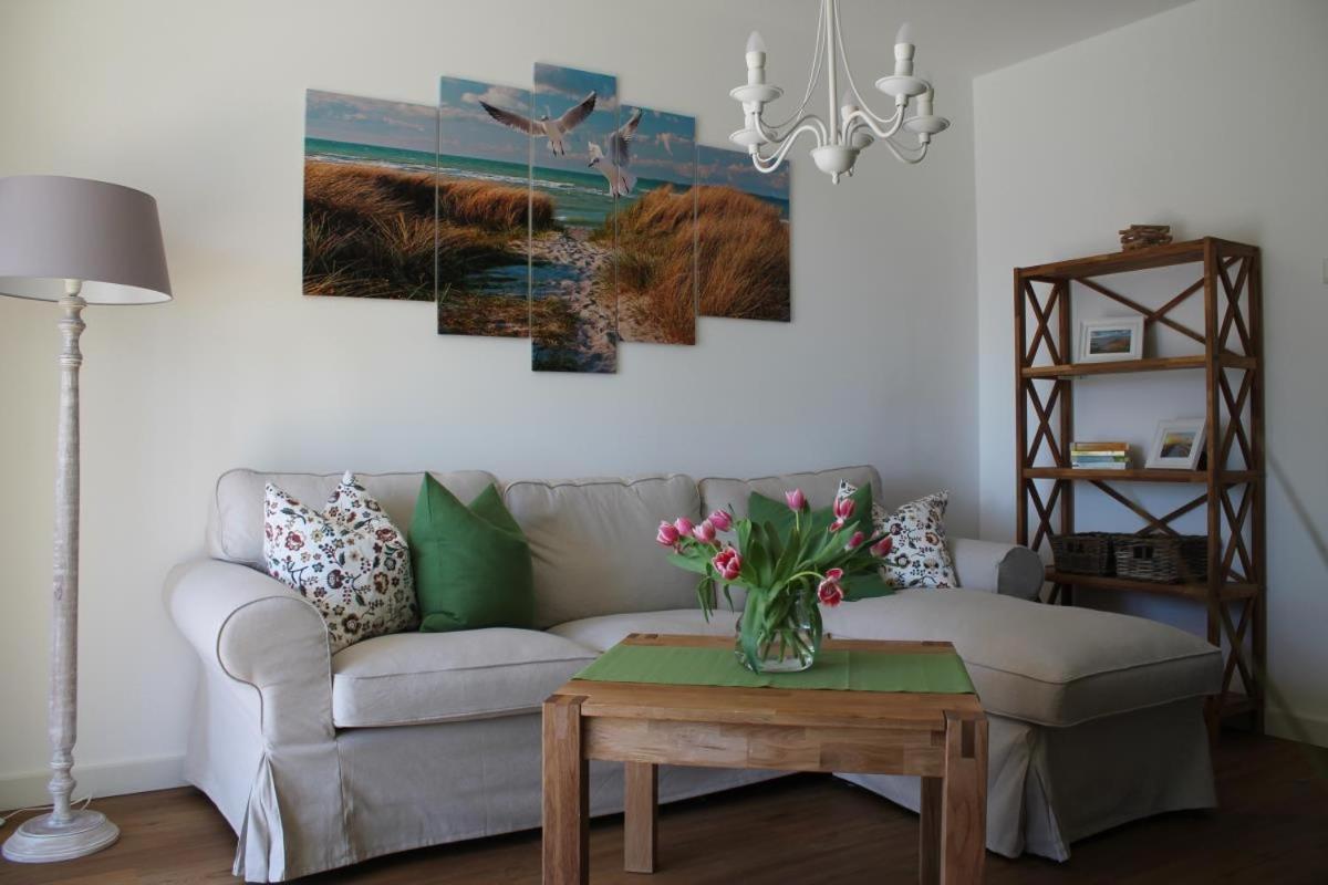 Ferienwohnung Morgensonne Born Buitenkant foto