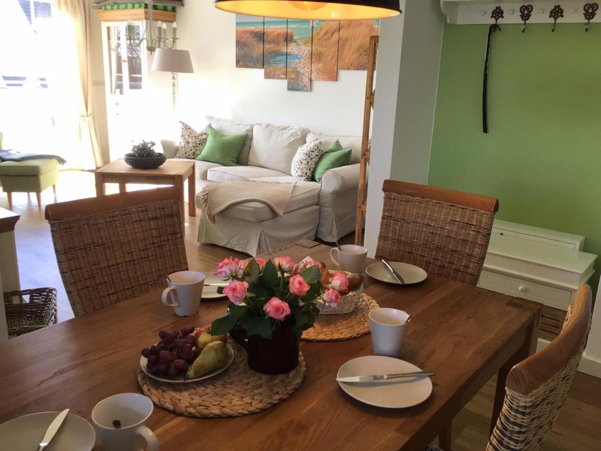 Ferienwohnung Morgensonne Born Buitenkant foto
